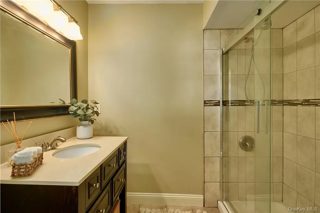 49 Maple Avenue Warwick NY 10990