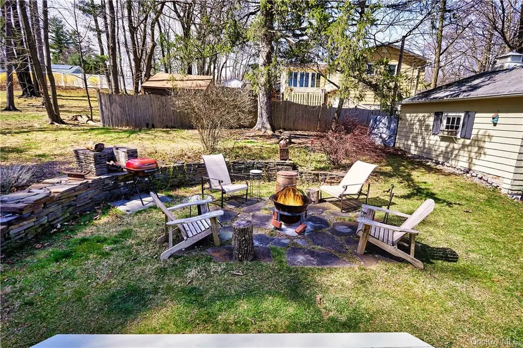 49 Maple Avenue Warwick NY 10990