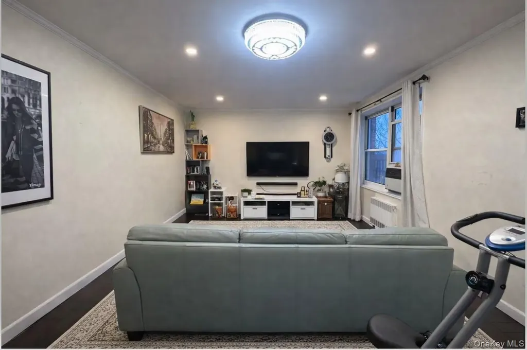 2704 Parsons Boulevard Flushing NY 11354