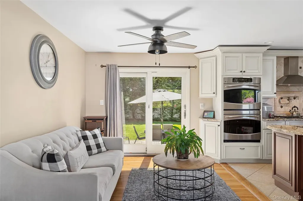41 Evelyn Drive Bethpage NY 11714