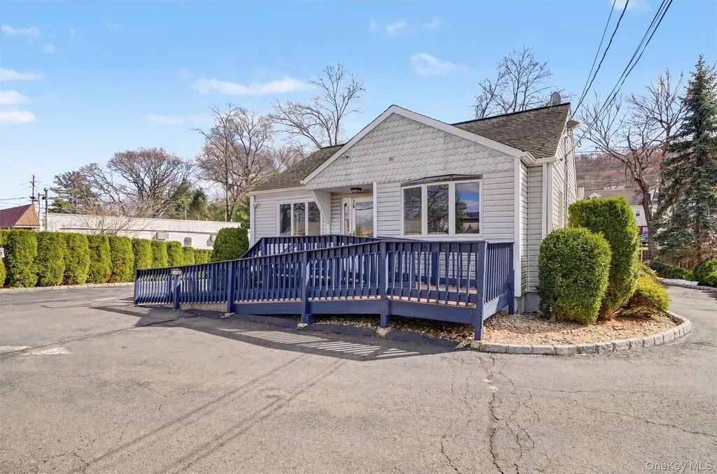 75 Ramapo Road Garnerville NY 10923