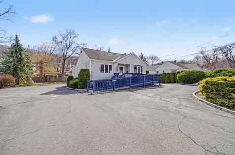 75 Ramapo Road Garnerville NY 10923