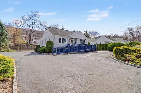75 Ramapo Road Garnerville NY 10923