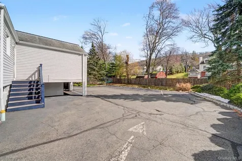 75 Ramapo Road Garnerville NY 10923