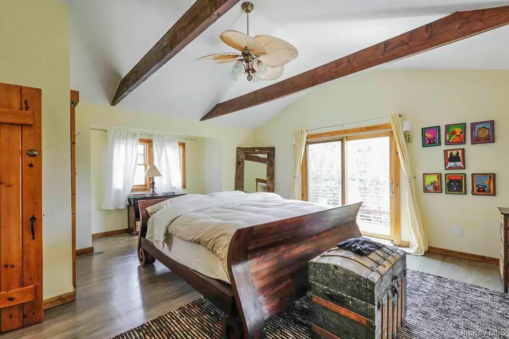 1366 Scuttle Hole Road Water Mill NY 11976