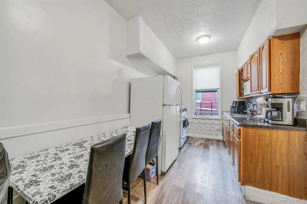 10876 38th Avenue Corona NY 11368