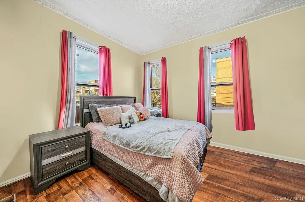 10876 38th Avenue Corona NY 11368