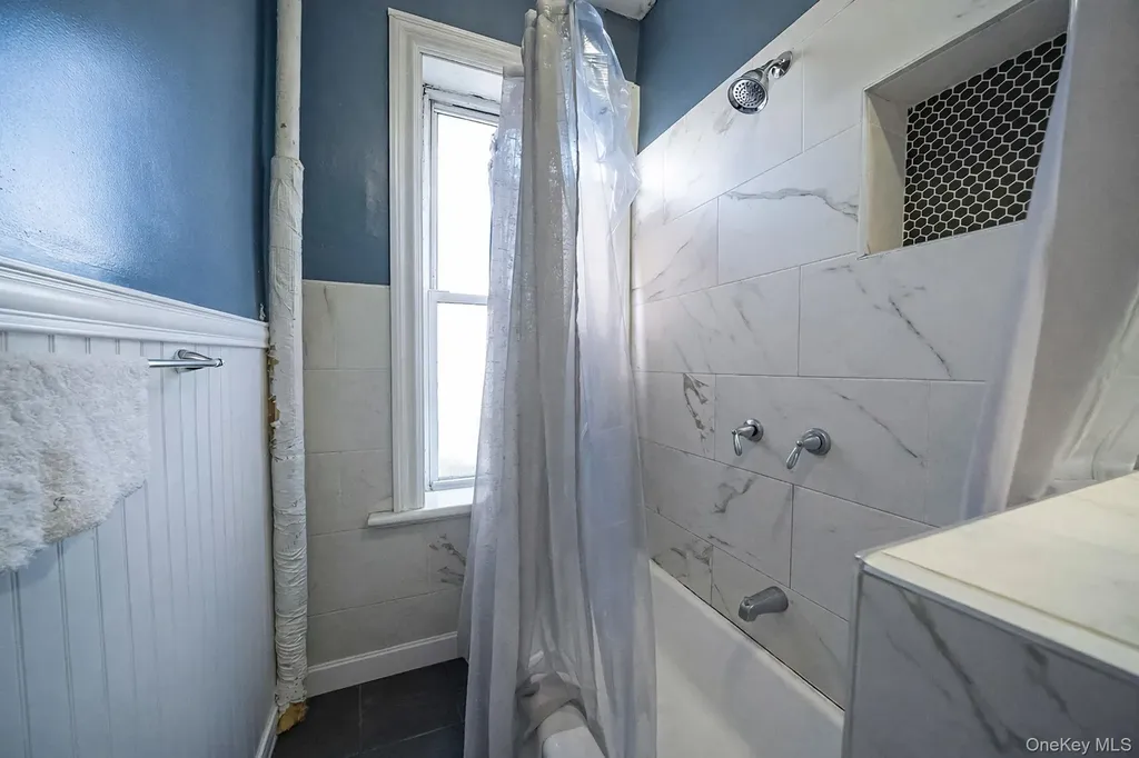 10876 38th Avenue Corona NY 11368