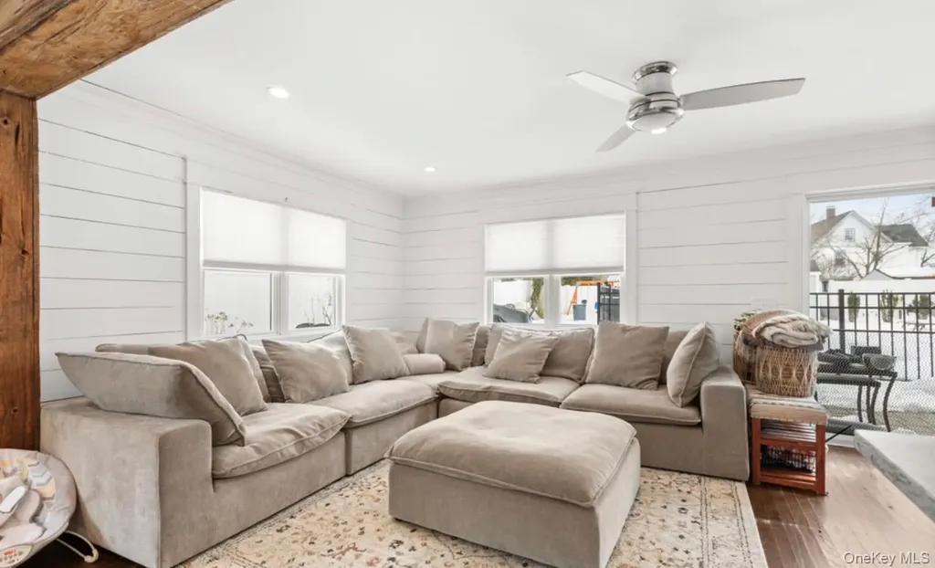 47 Smith Avenue Islip NY 11751