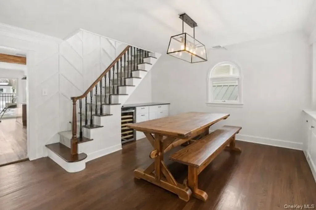 47 Smith Avenue Islip NY 11751