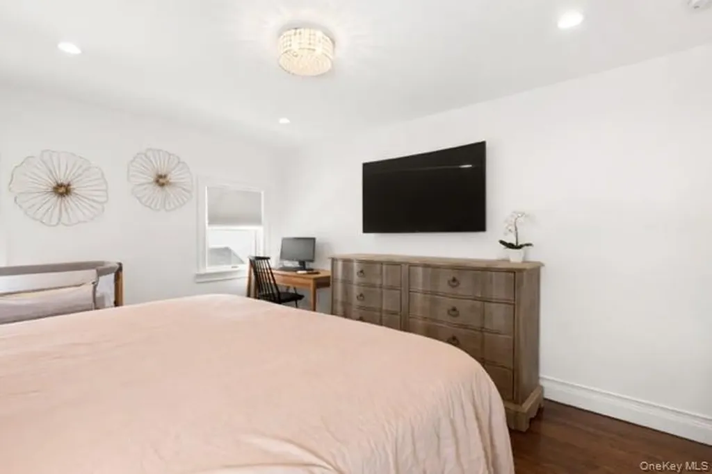 47 Smith Avenue Islip NY 11751