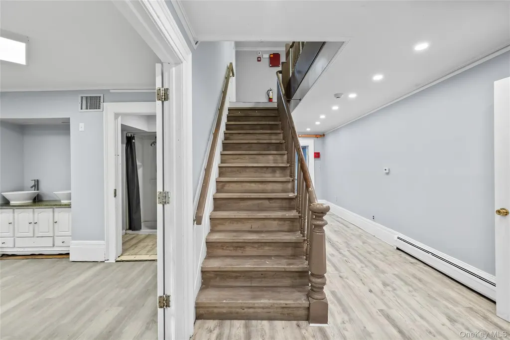 996 Haverstraw Road Suffern NY 10901