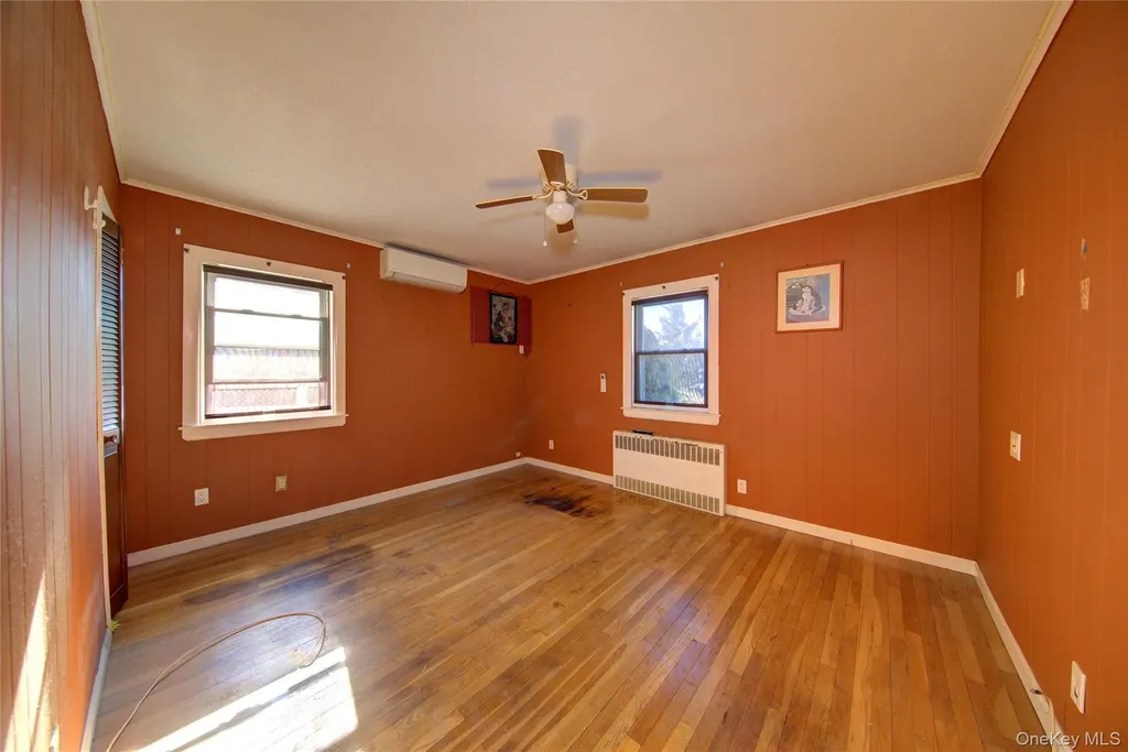 984 Shelburne Drive Franklin Square NY 11010
