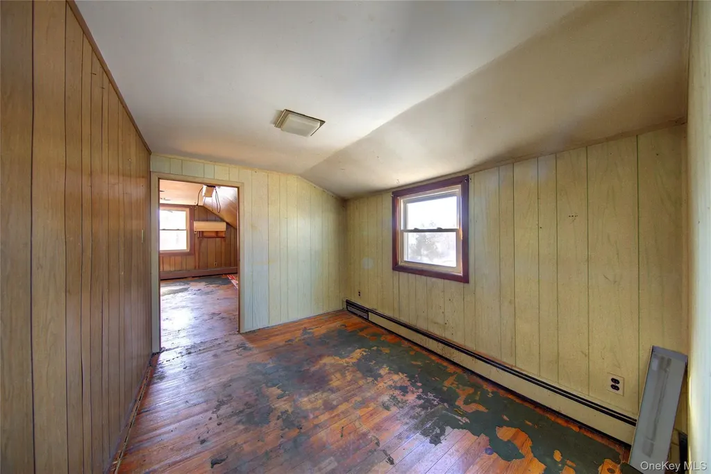 984 Shelburne Drive Franklin Square NY 11010