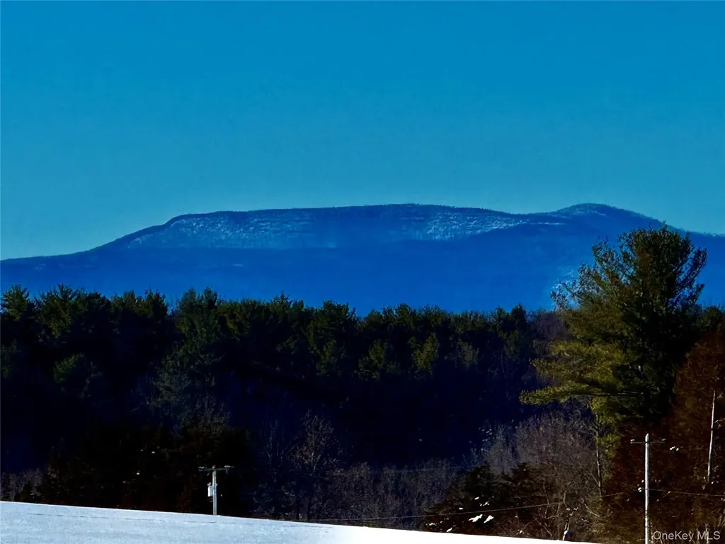 Route 9 Hudson NY 12541