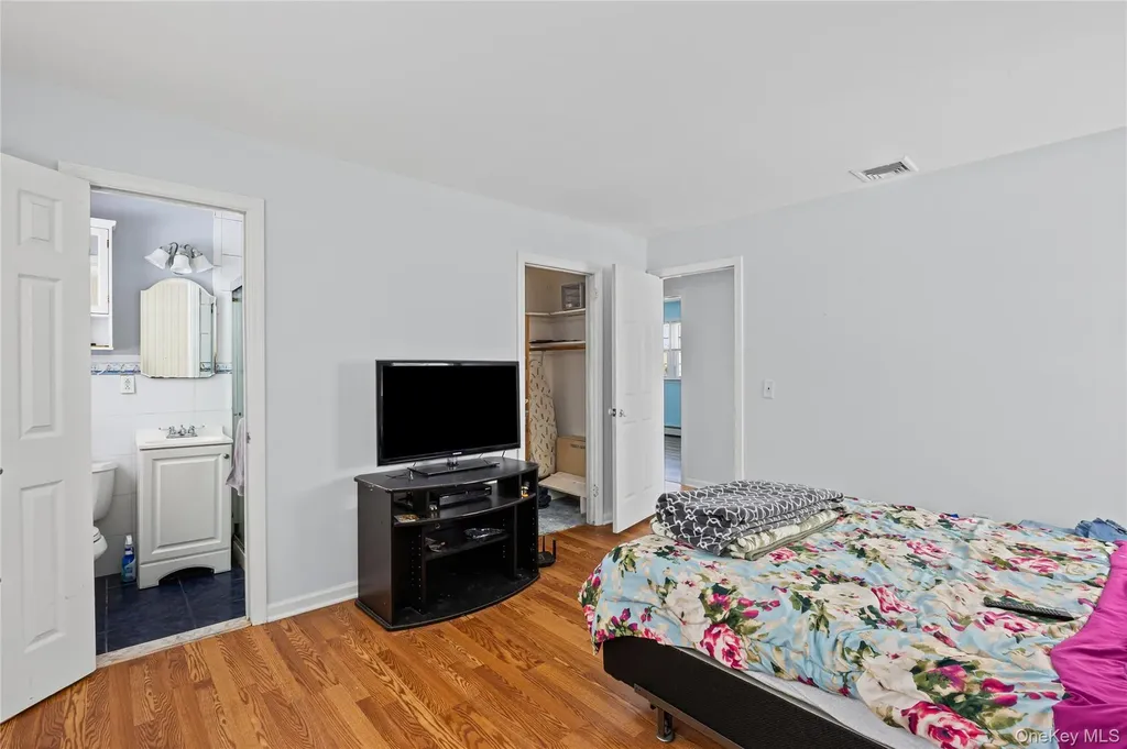 68 Crystal Beach Boulevard Moriches NY 11955