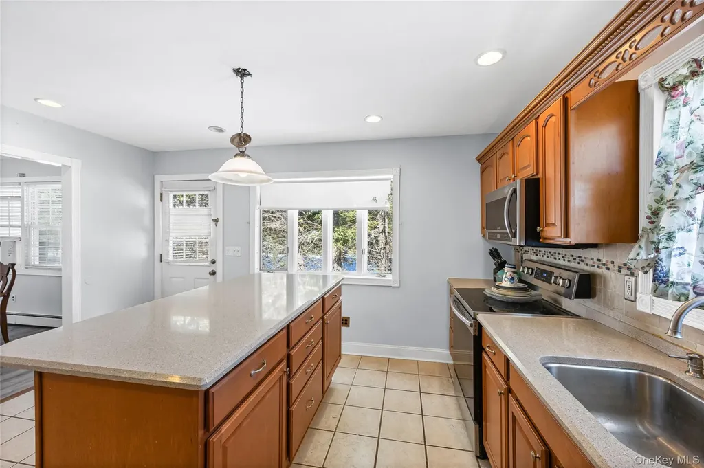 68 Crystal Beach Boulevard Moriches NY 11955