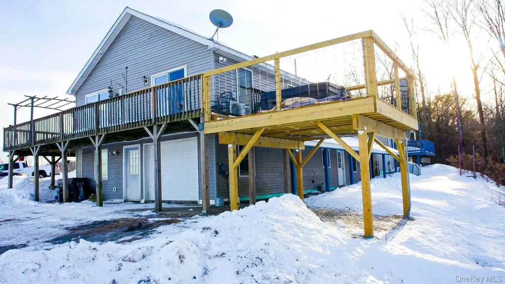 6 Rock View Lane Loch Sheldrake NY 12759