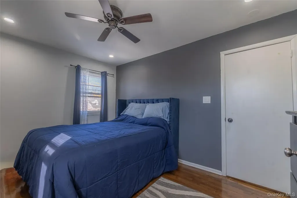 25708 147th Avenue Rosedale NY 11422