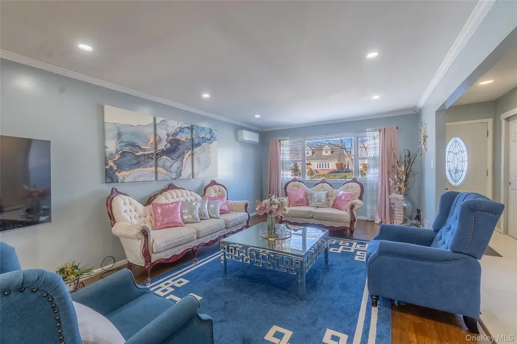 25708 147th Avenue Rosedale NY 11422