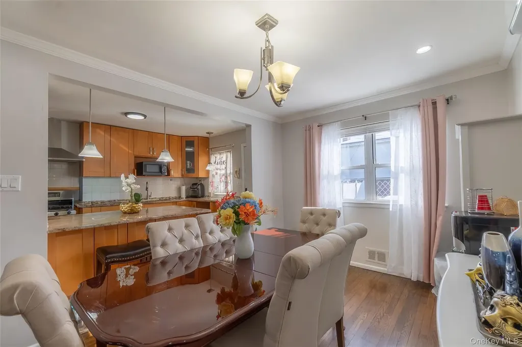 25708 147th Avenue Rosedale NY 11422
