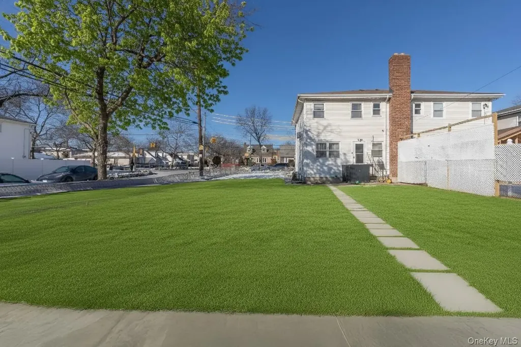 25708 147th Avenue Rosedale NY 11422
