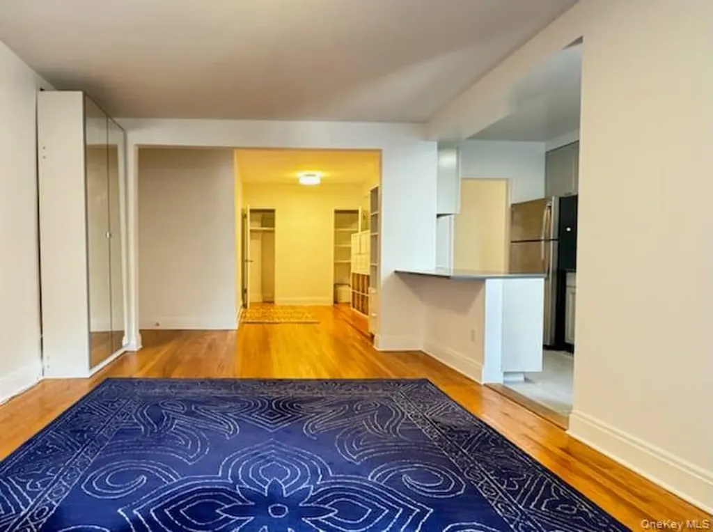 35-40 75th Street Jackson Heights NY 11372