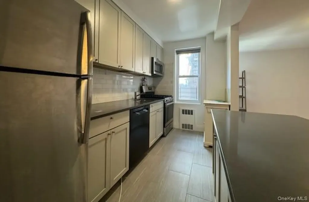 35-40 75th Street Jackson Heights NY 11372