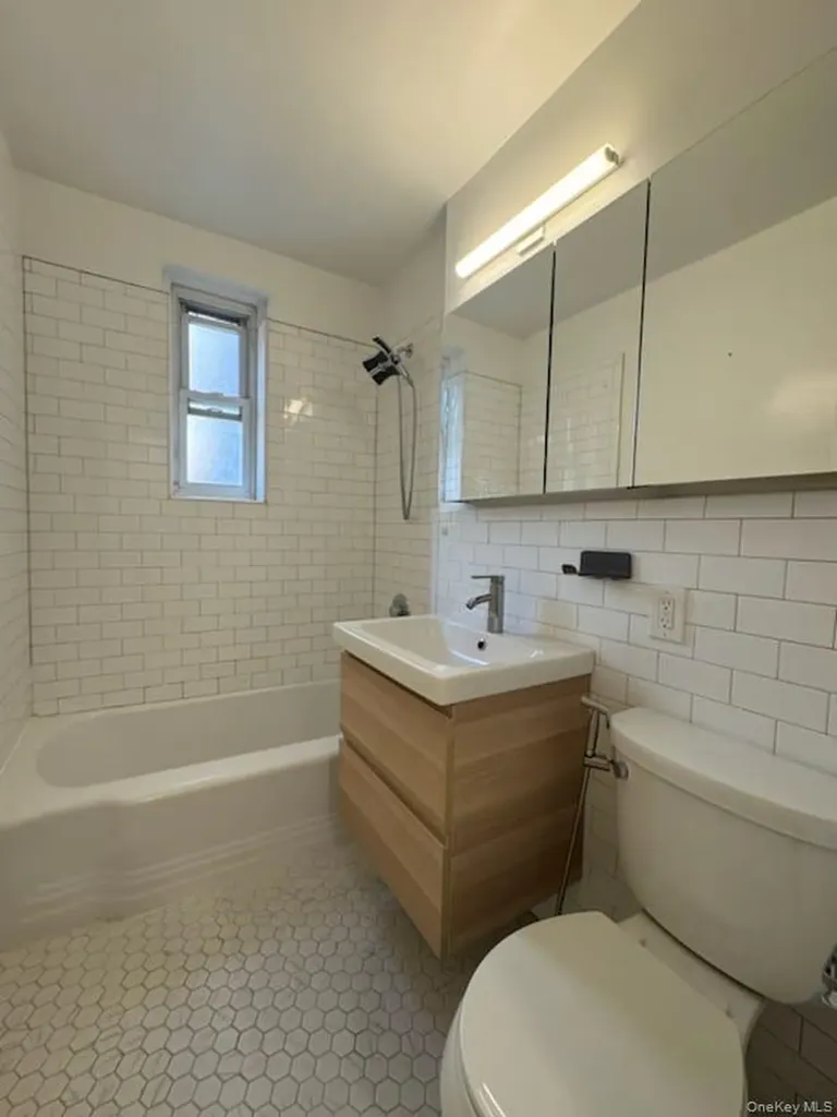 35-40 75th Street Jackson Heights NY 11372