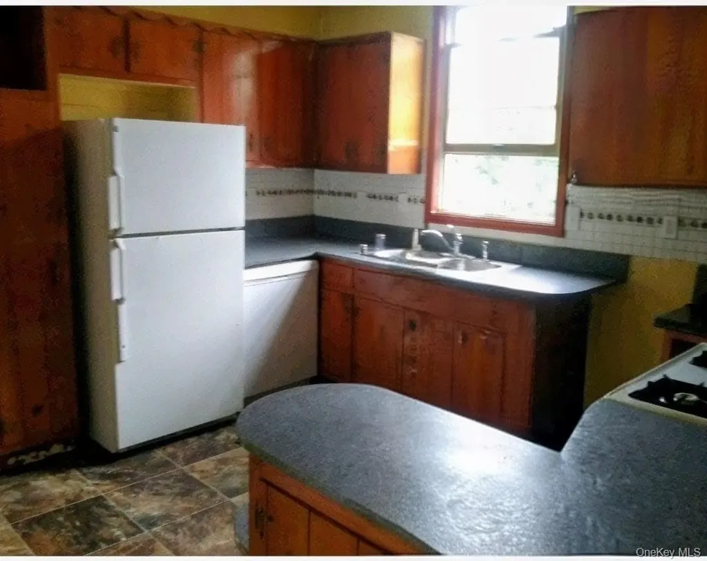 156 N Clinton Street N Poughkeepsie NY 12601