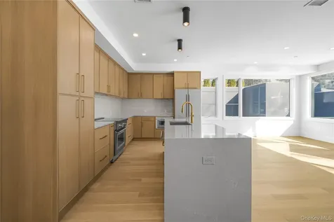 156 Palisade Street Dobbs Ferry NY 10522