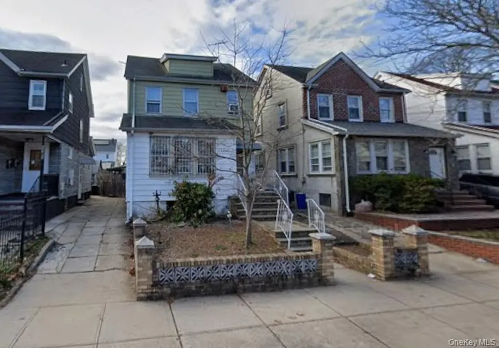 24358 Mayda Road Rosedale NY 11422