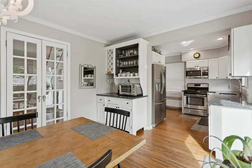 2539 Washington Avenue Oceanside NY 11572