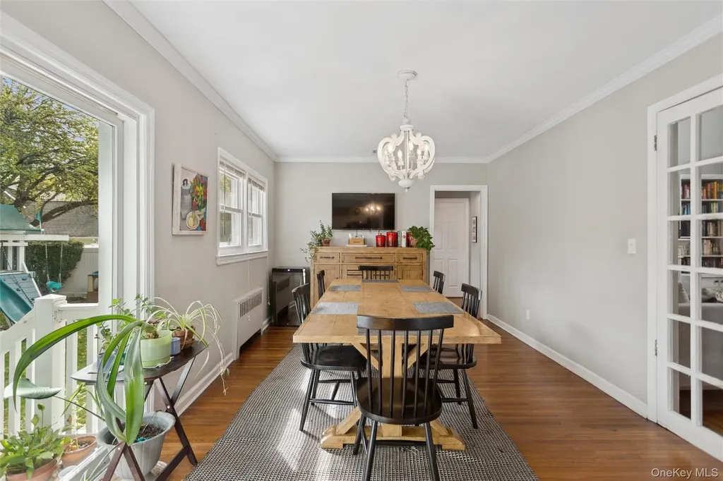 2539 Washington Avenue Oceanside NY 11572
