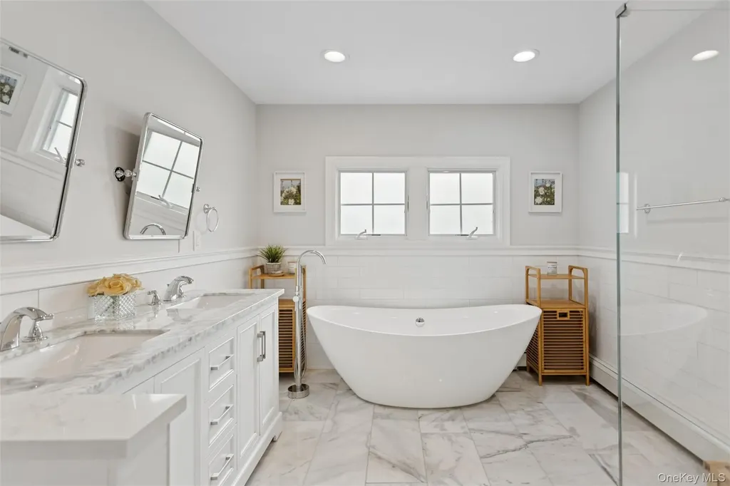 2539 Washington Avenue Oceanside NY 11572