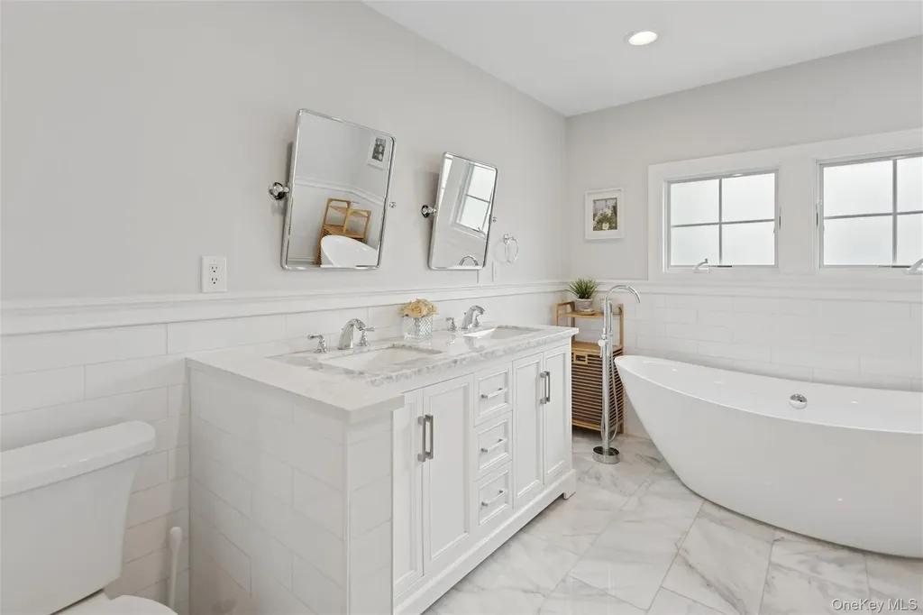 2539 Washington Avenue Oceanside NY 11572