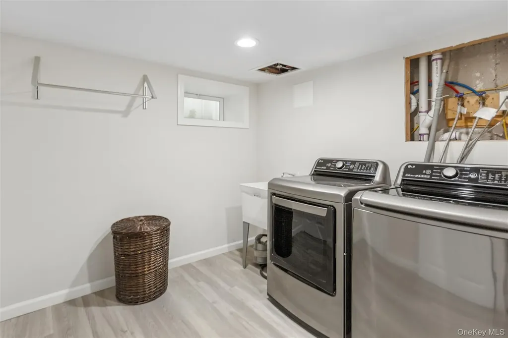 2539 Washington Avenue Oceanside NY 11572