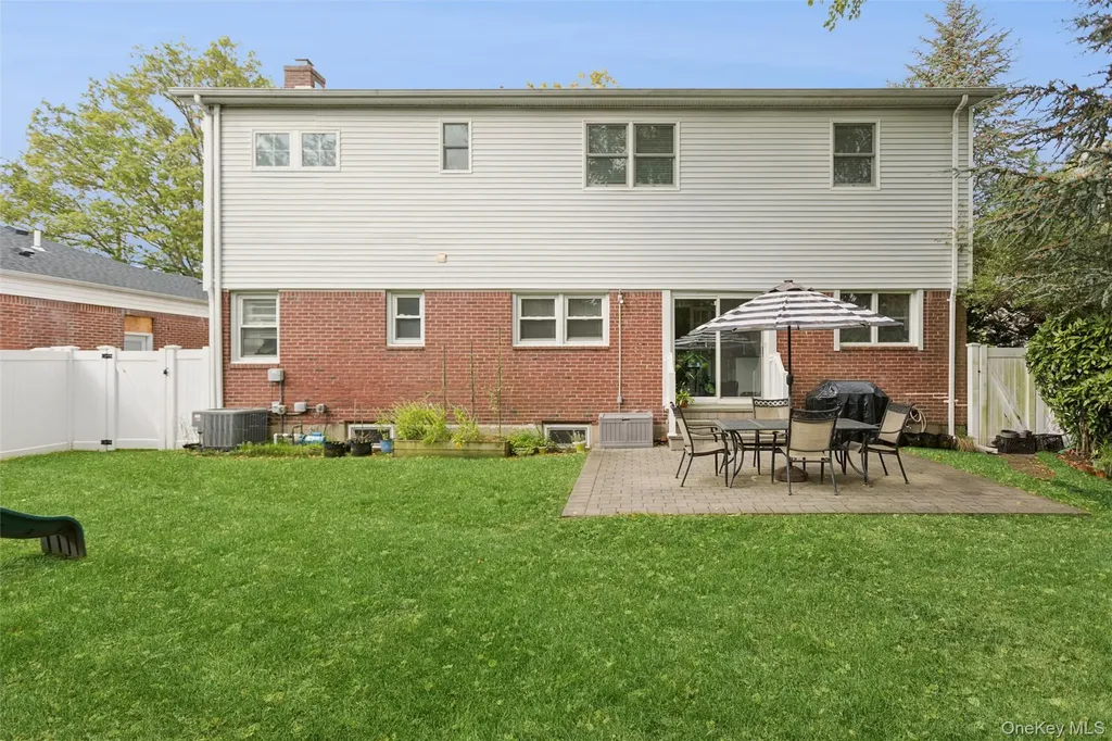 2539 Washington Avenue Oceanside NY 11572