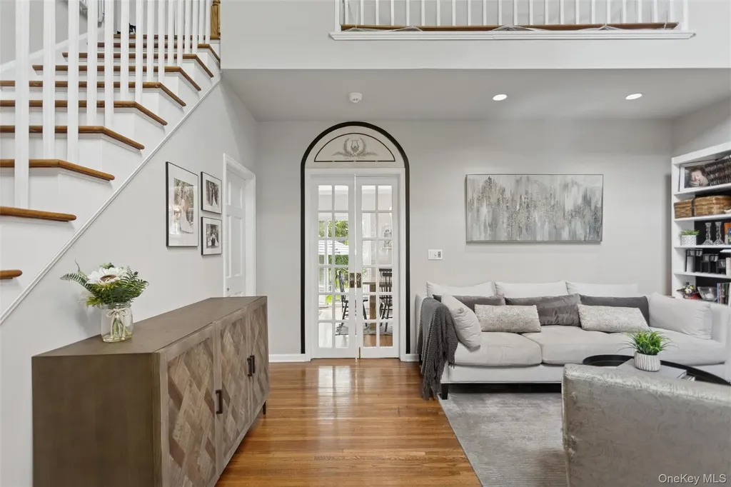 2539 Washington Avenue Oceanside NY 11572