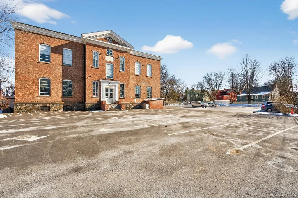 61 Crown Street Kingston NY 12401