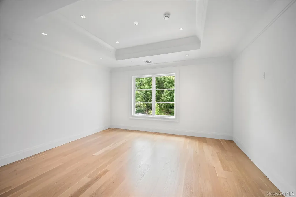 7 Mirrielees Road Great Neck NY 11021