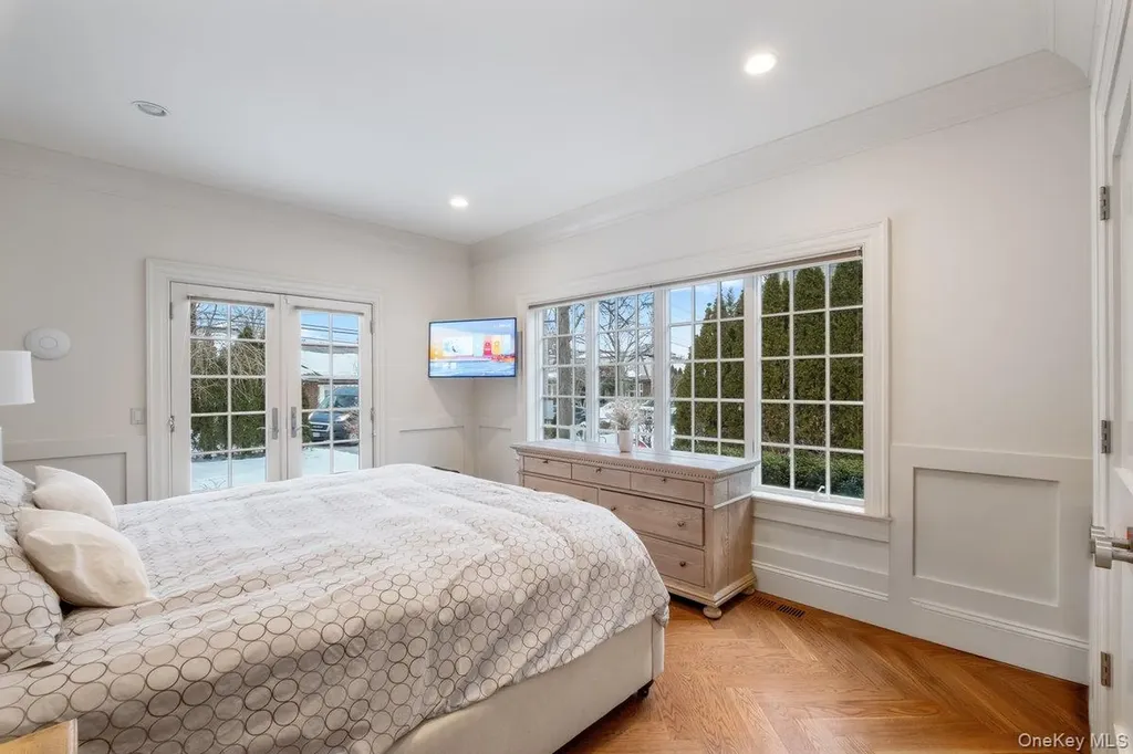 38 Sage Terrace Scarsdale NY 10583