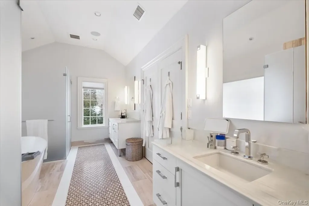 38 Sage Terrace Scarsdale NY 10583