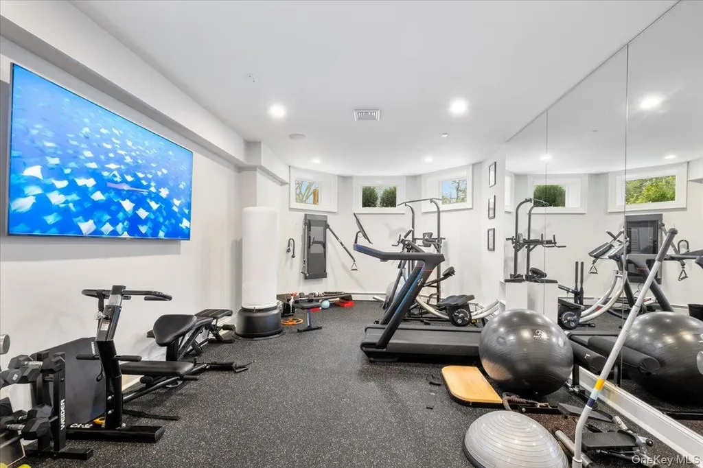 38 Sage Terrace Scarsdale NY 10583