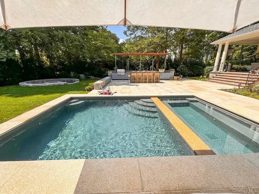 38 Sage Terrace Scarsdale NY 10583