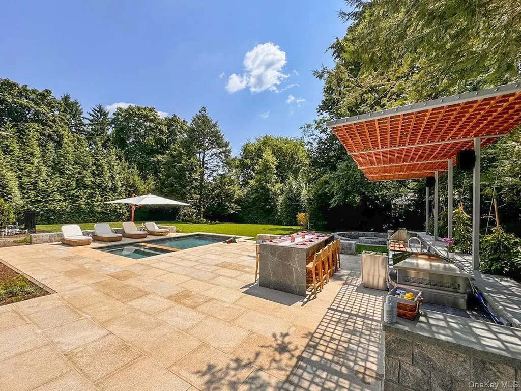 38 Sage Terrace Scarsdale NY 10583