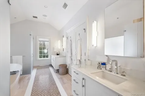 38 Sage Terrace Scarsdale NY 10583