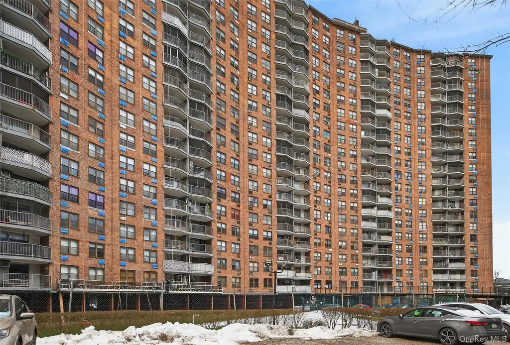 90-50 Union Turnpike Glendale NY 11385