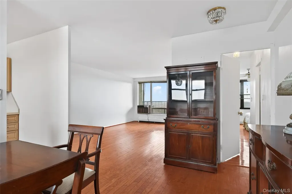90-50 Union Turnpike Glendale NY 11385