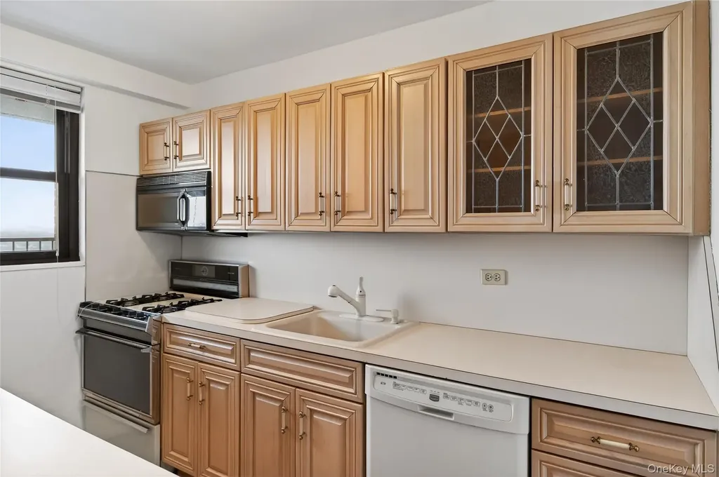 90-50 Union Turnpike Glendale NY 11385